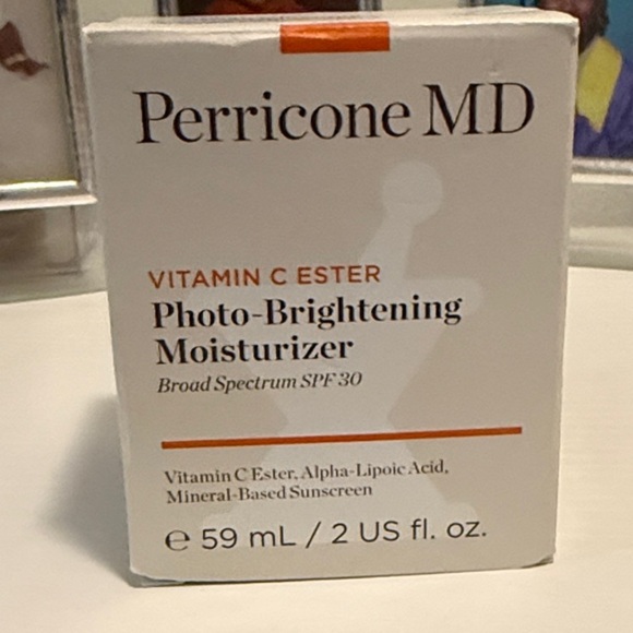 Perricone MD Other - Perricone MD Vitamin C Ester Moisturizer - White and Orange